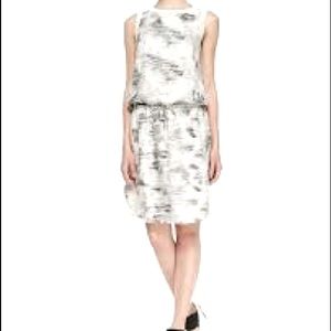 NEW! Vince 100% Silk White Black Dress Medium